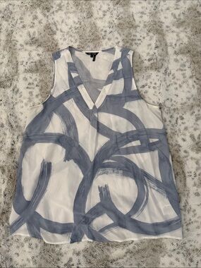 NIC+ZOE White and Blue Brushstroke V-Neck Sleeveless Top